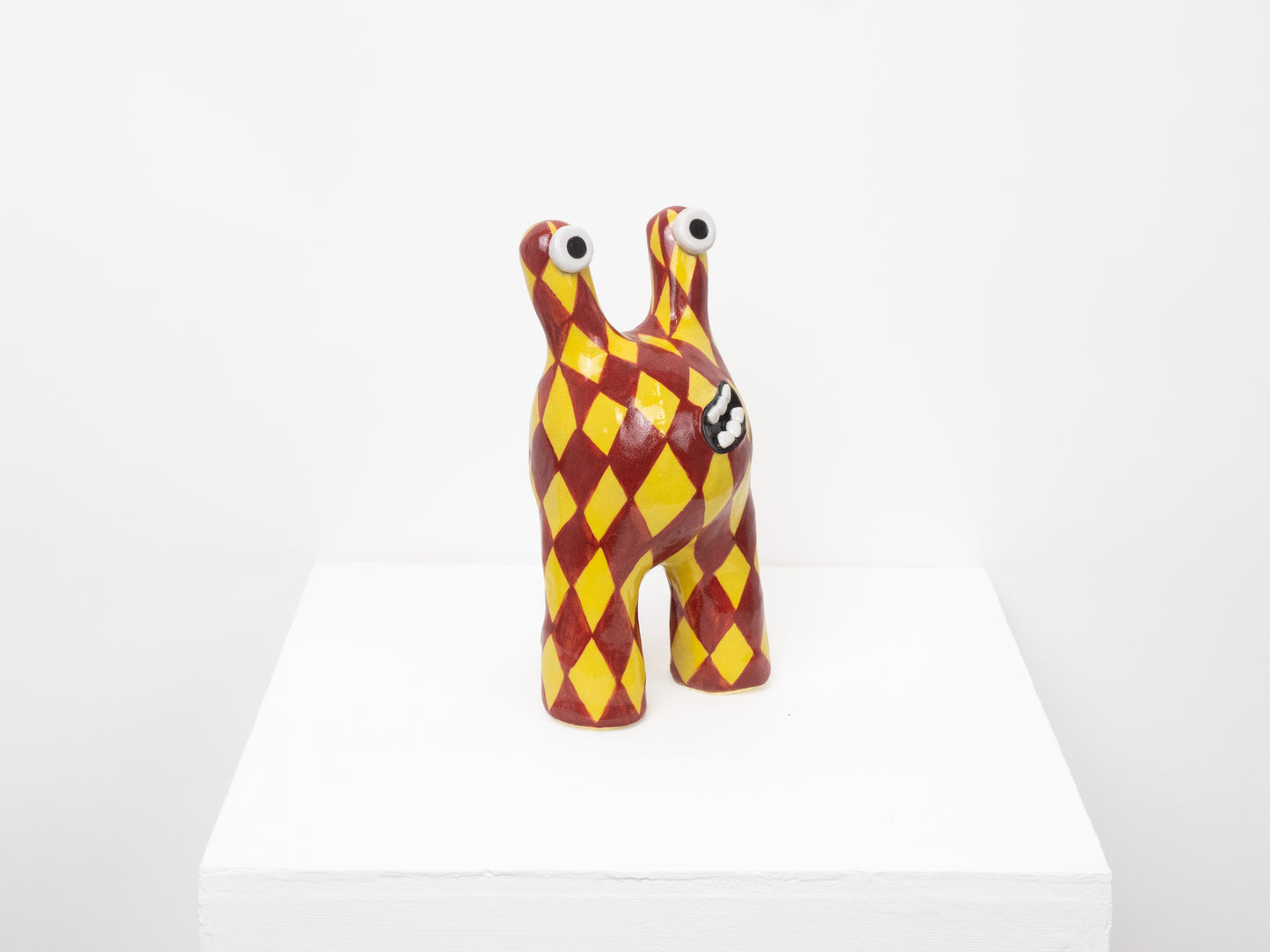 Tully - Maroon Diamond