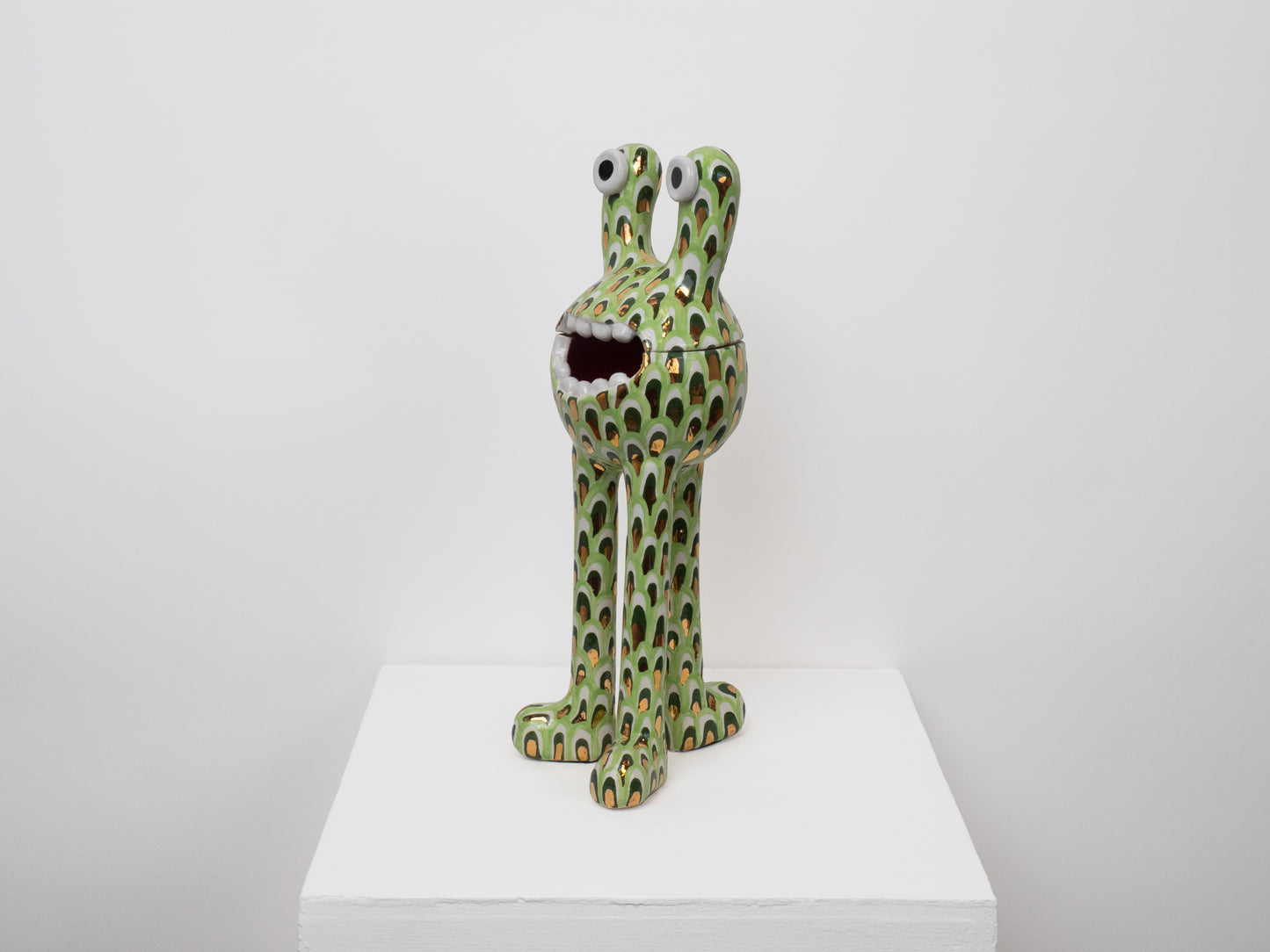 Remy - Green & Gold Petal Pattern