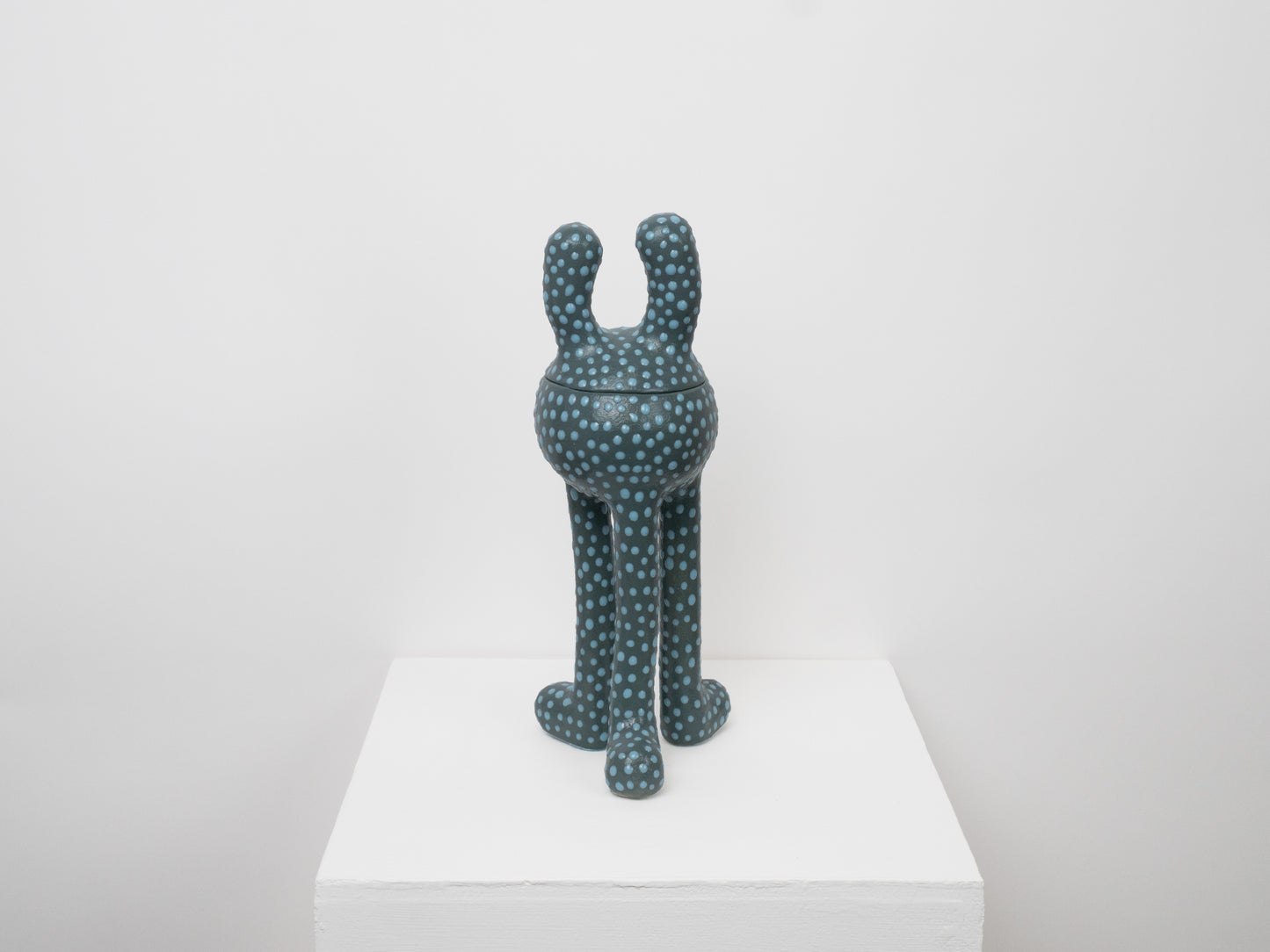 Remy - Turquoise with Blue Dots