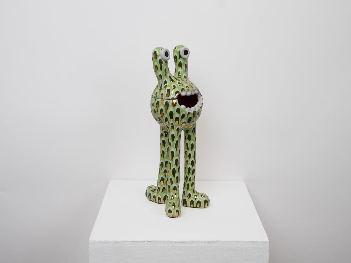 Remy - Green & Gold Petal Pattern