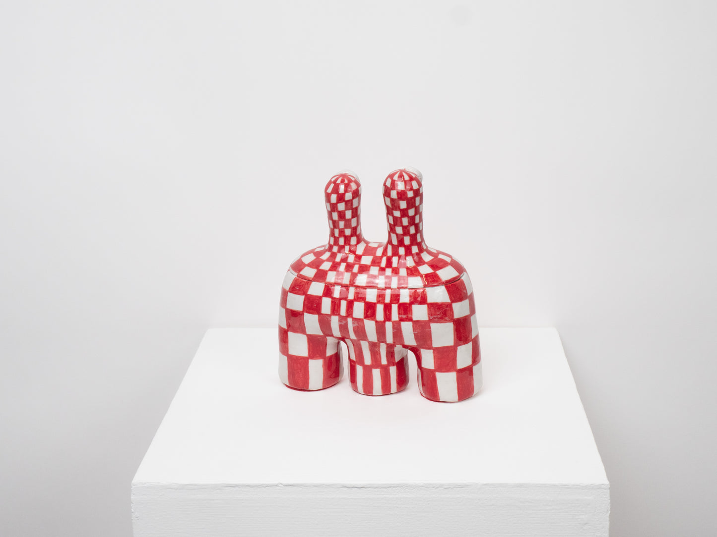 Acer - White & Red Check Pattern