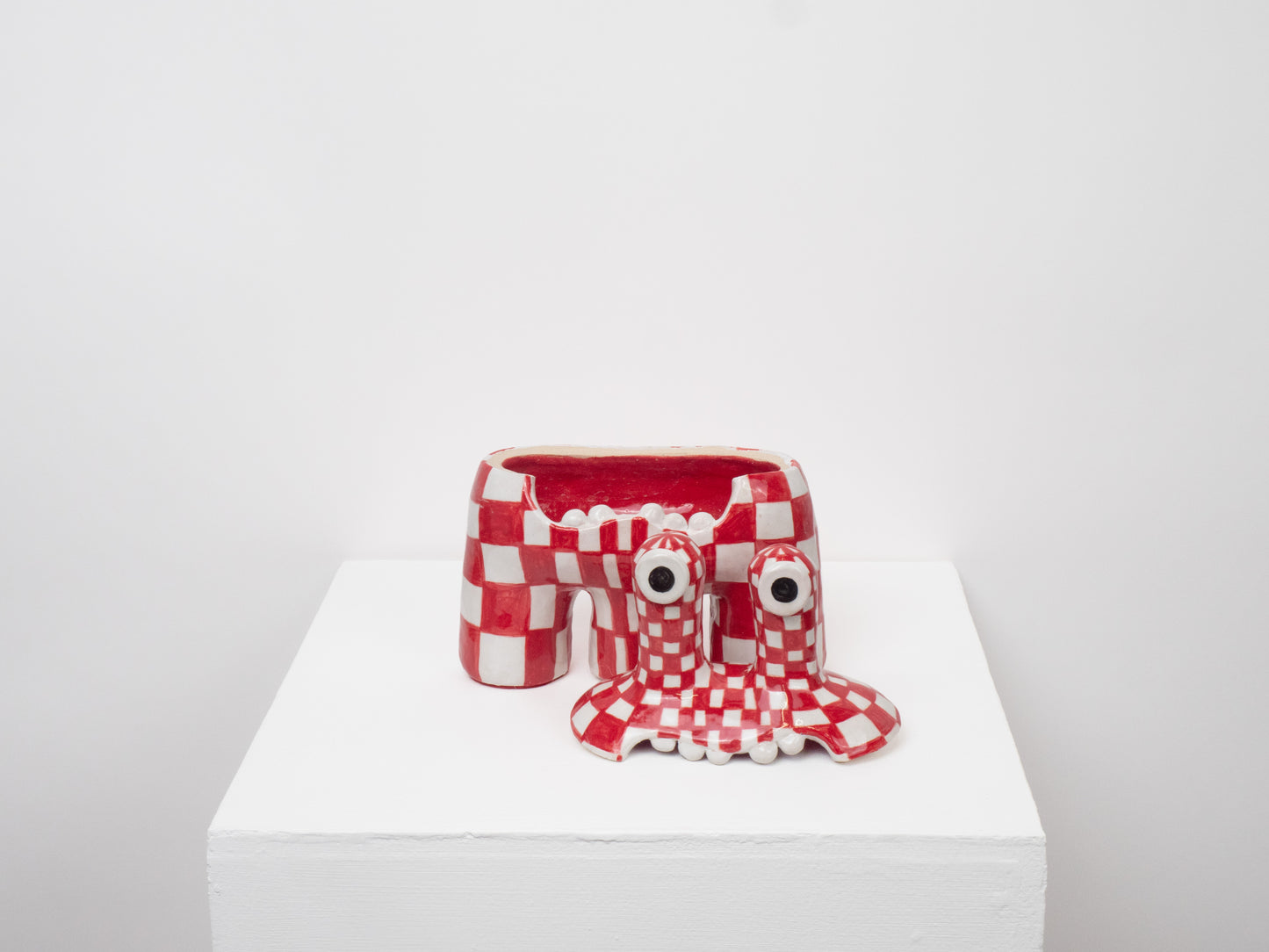 Acer - White & Red Check Pattern