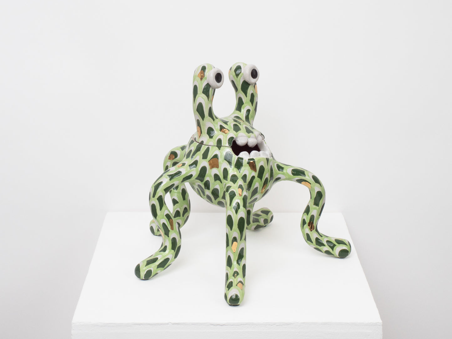 Odie - Green & Gold Petal Pattern