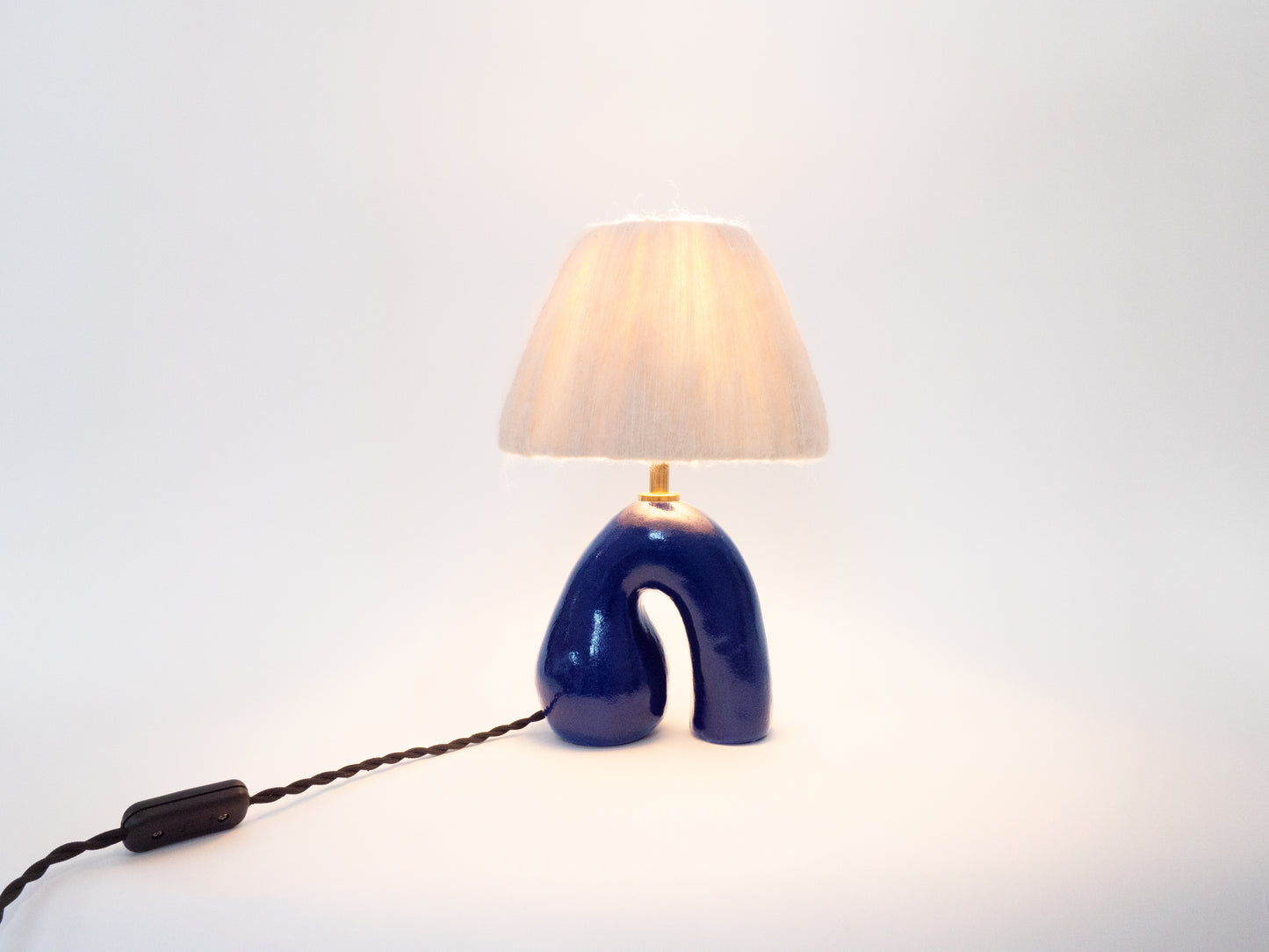 'Opposée' Table Lamp - Glossy Blue