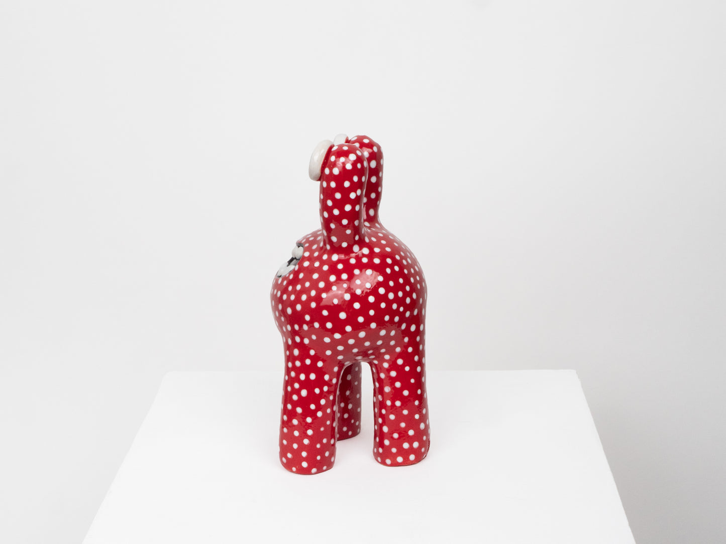 Tully- Red & White Dots