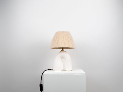 Opposèe Table Lamp- Matte White