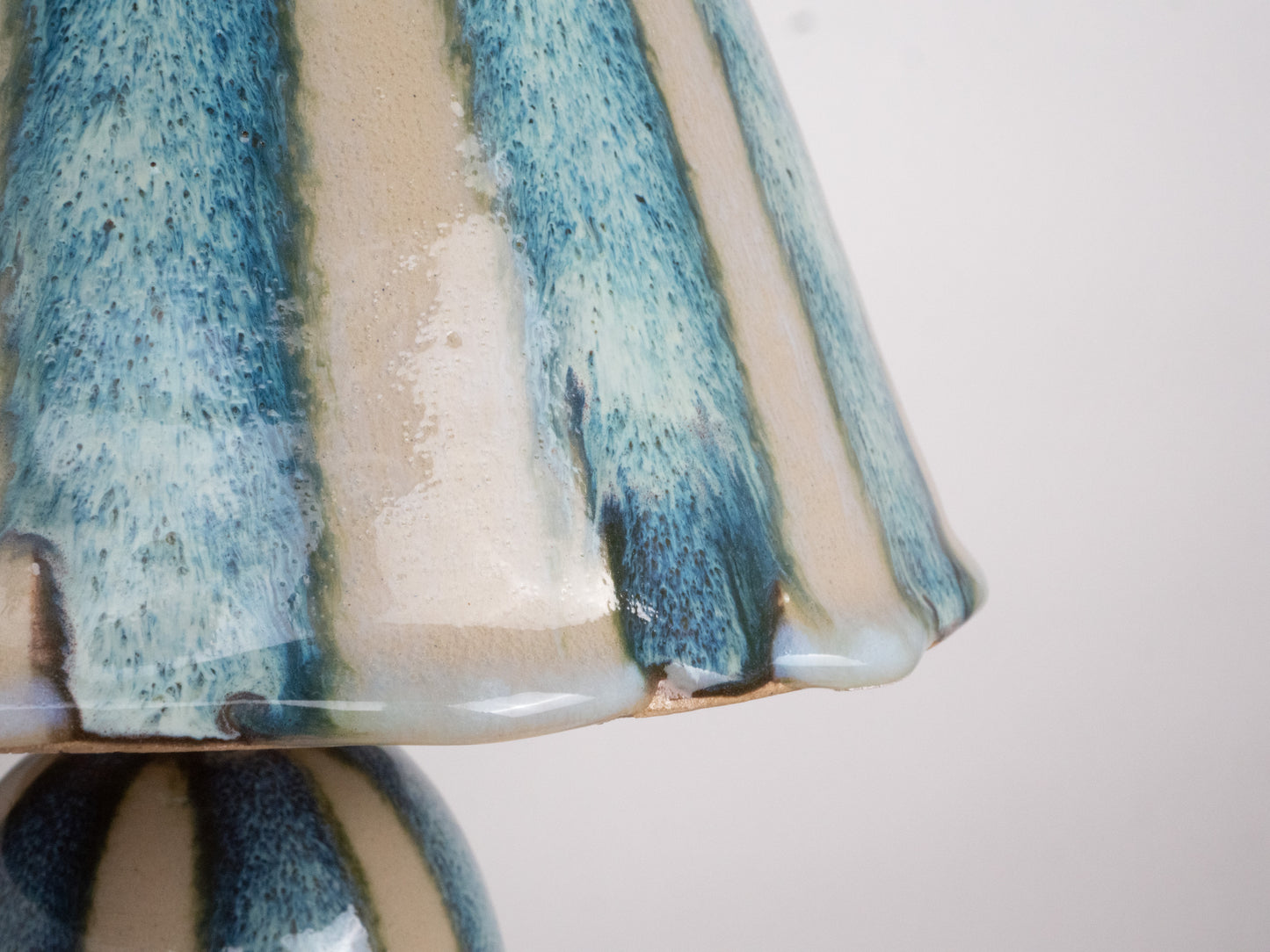 'Stripes' Table Lamp - Frosty